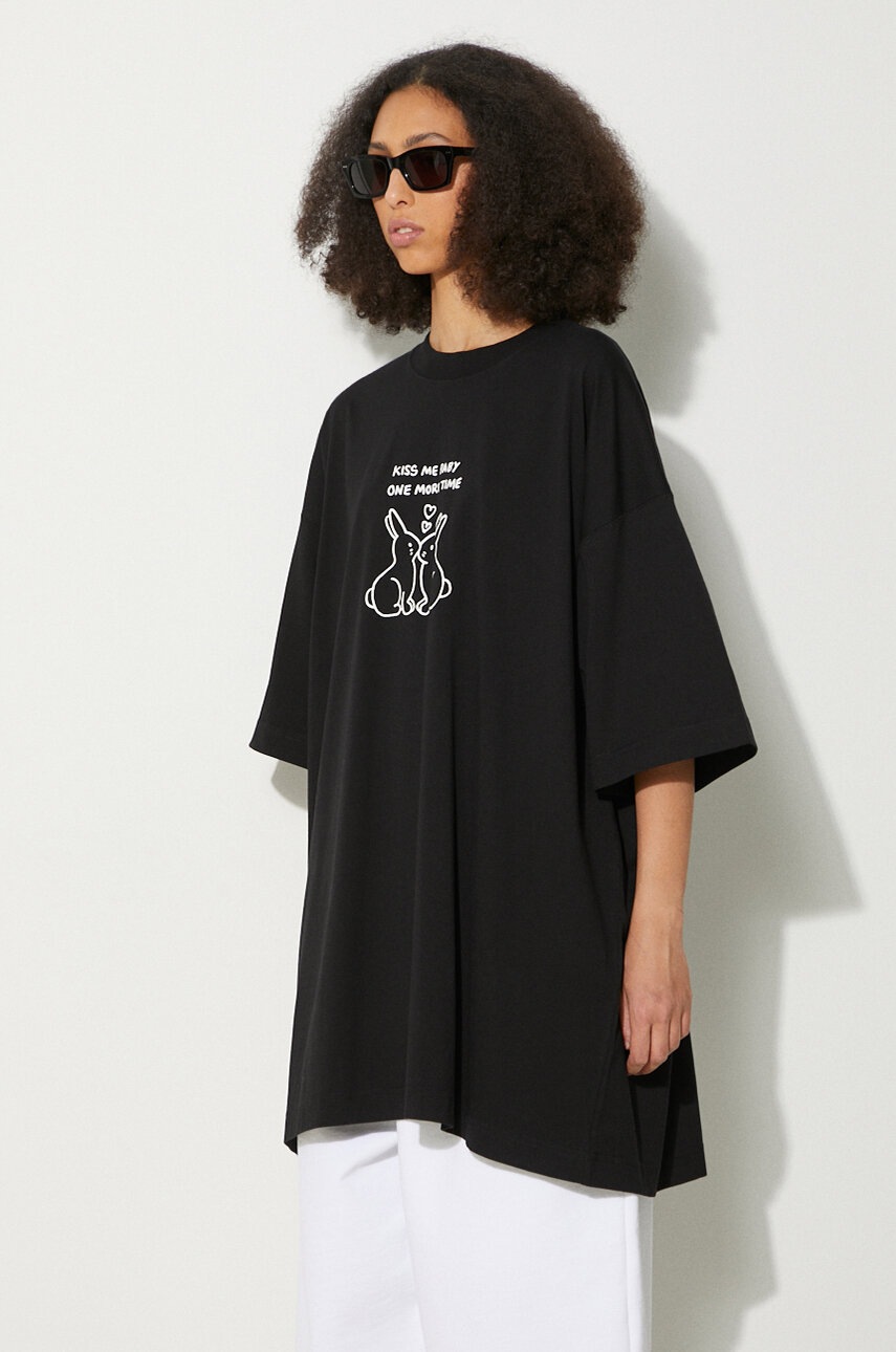 人気★関税込【VETEMENTS】Kissing BunniesTシャツ Vetements Women's Kissing Bunnies Fitted T-Shirt in White