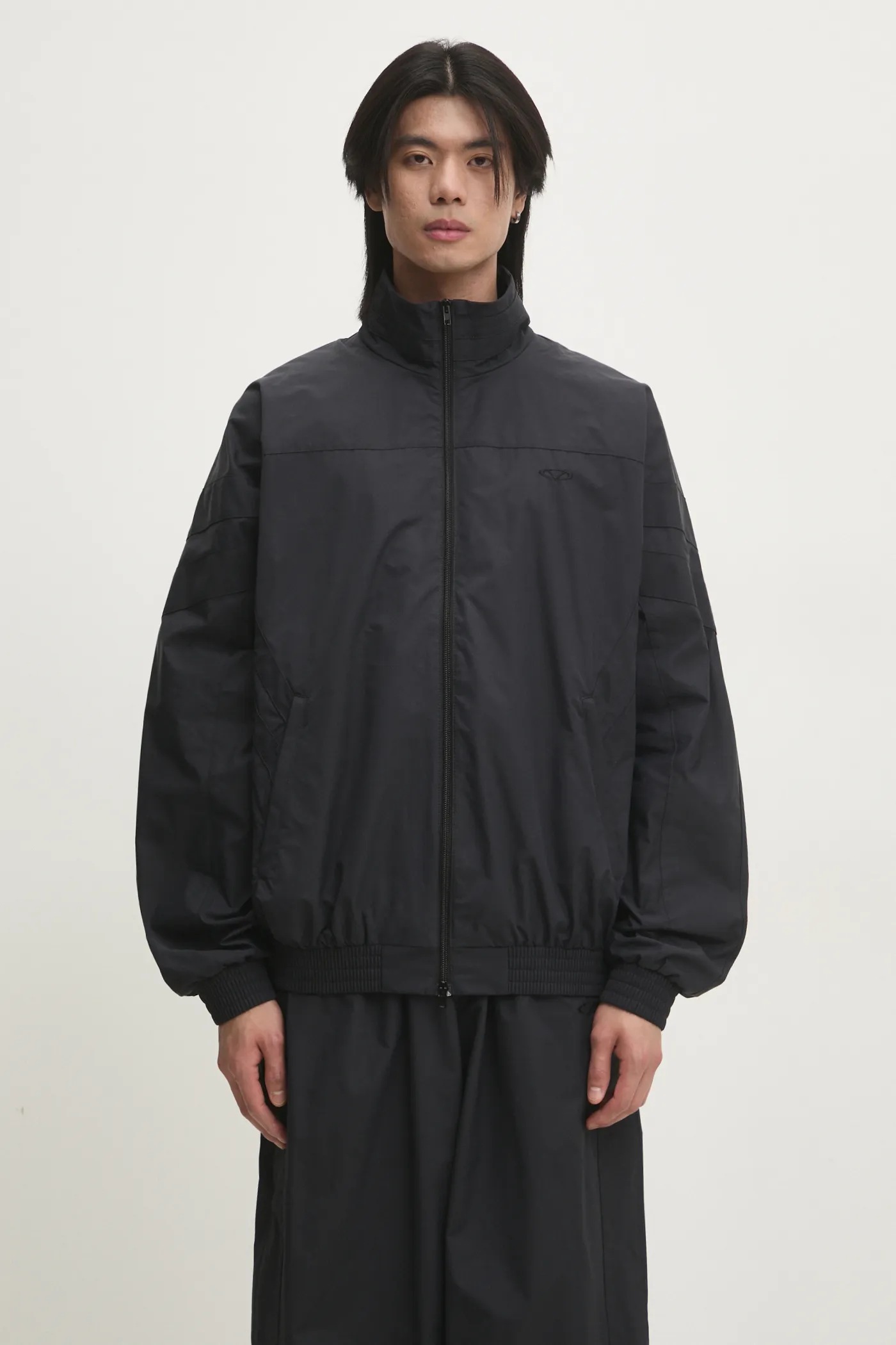 ジャケット VETEMENTS Men Jacket UA65JA710BBLACK Black VETEMENTS jacket Oval Logo Tracksuit PRM EU