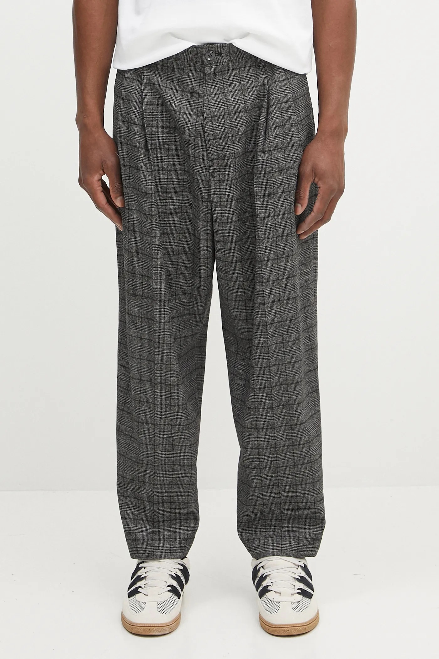 パンツ neighborhood SLANTED TUCK PANTS 232AQNH Neighborhood Slanted Tuck Pants 232AQNH-PTM03 / Beige | OVERKILL