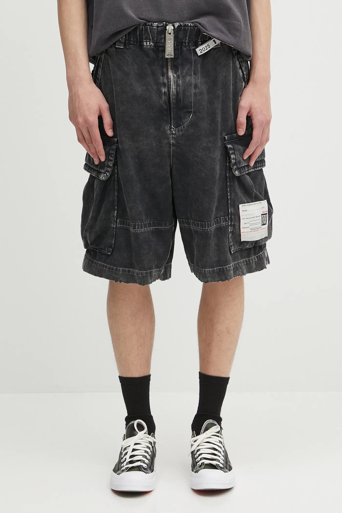 MIHARA YASUHIRO 国内買付 Aged Linen Wide Shorts Maison MIHARA YASUHIRO Aged Linen Wide Shorts | Neutrals