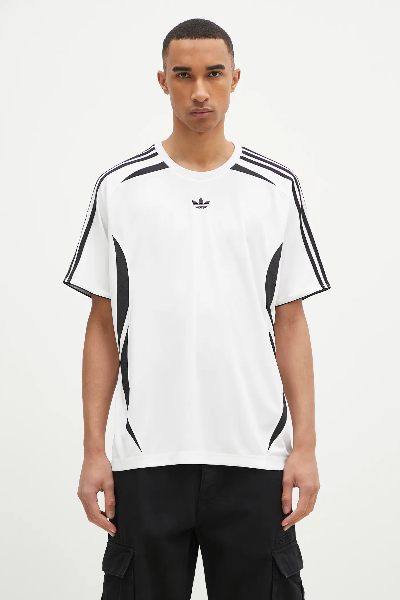 Tシャツ・カットソー adidas Team Geist Tee White Black JP1113 adidas Originals t-shirt TEAMGEIST TEE men's white color