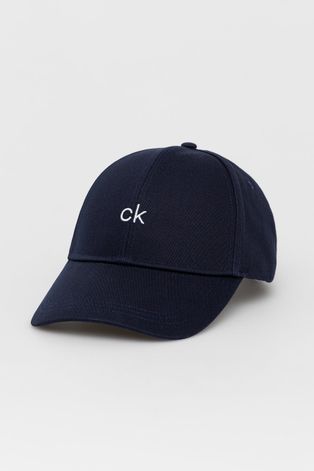 Čepice Calvin Klein tmavomodrá barva, s aplikací