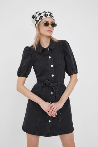 Traper haljina Only boja: crna, mini, uske