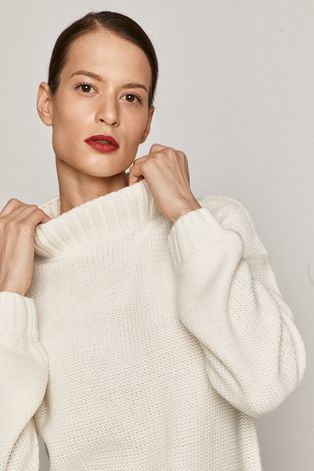 Sweter damski z półgolfem biały