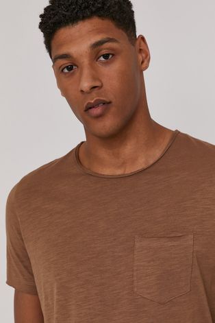 Bawełniany t-shirt męski z kieszonką brązowy