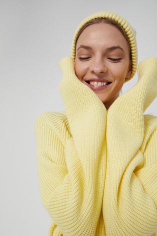 Sweter z gładkiej dzianiny damski żółty