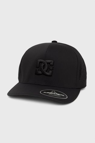 DC czapka kolor czarny z aplikacją