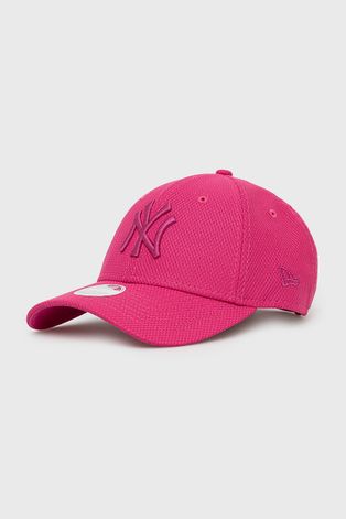New Era czapka kolor różowy z aplikacją