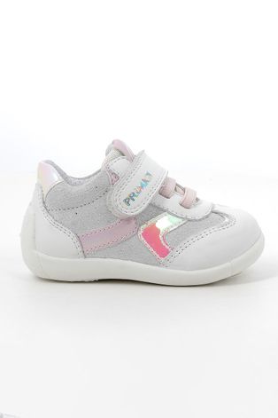 Παιδικά κλειστά παπούτσια Primigi χρώμα: άσπρο