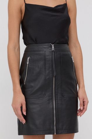 Kožená sukňa Hugo čierna farba, mini, rovná