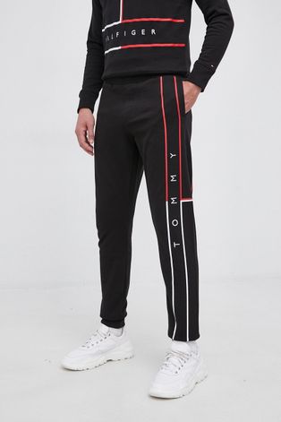 Bavlněné kalhoty Tommy Hilfiger pánské, černá barva, s aplikací