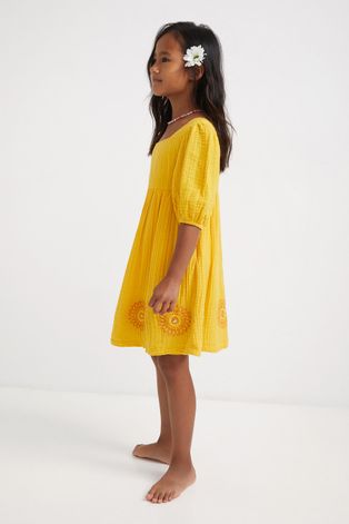 Dětské bavlněné šaty Desigual žlutá barva, mini, áčková