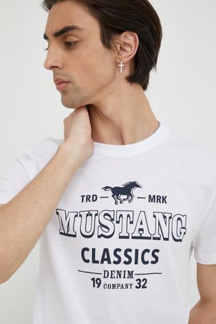 Памучна тениска Mustang в бяло с принт