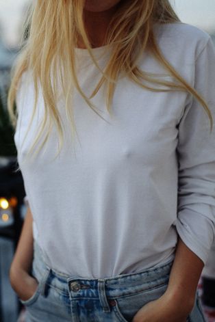 Блуза с дълги ръкави MUUV. Basic дамска в бяло