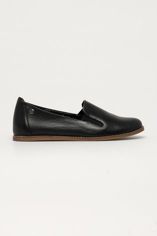 Кожаные туфли Wojas женские цвет чёрный на плоском ходу