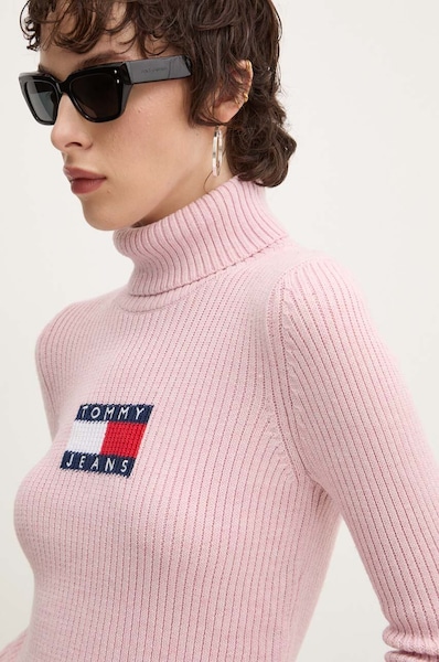 Пуловер с вълна Tommy Jeans дамски в розово с поло DW0DW18678
