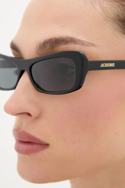 Jacquemus sunglasses CAPRI black color JAC55C1SUN at PRM US