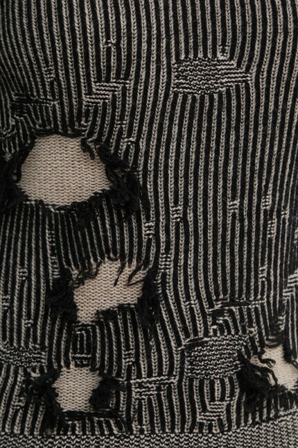 MM6 Maison Margiela reversible wool sweater black color S62HL0026
