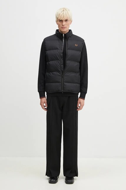 Fred Perry vest Insulated Gilet men's black color J8522.102 at PRM US