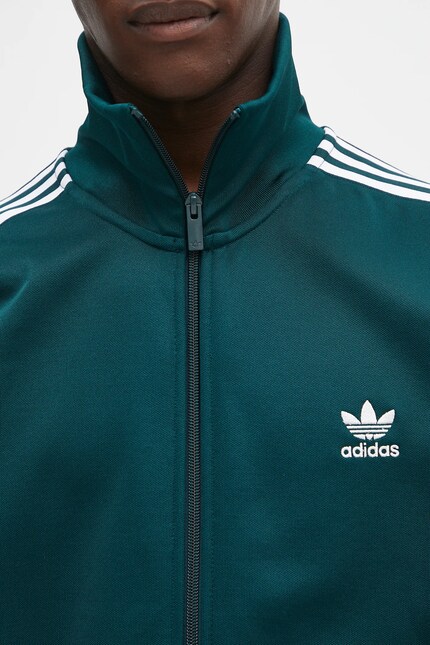 Кофта adidas Originals Classic TT цвет зелёный с аппликацией