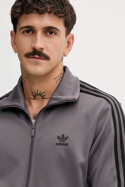 adidas Originals bluză Classic Tt culoarea maro, cu imprimeu