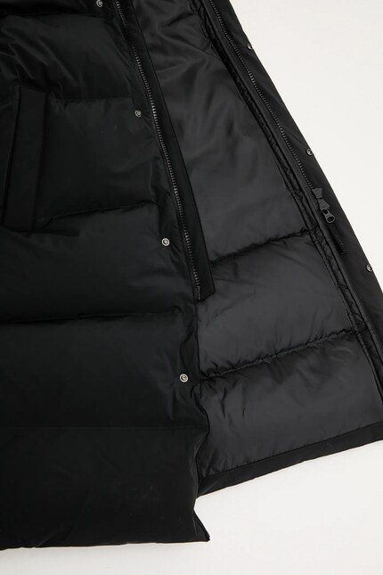 Lacoste down jacket black color BH6162 at PRM US