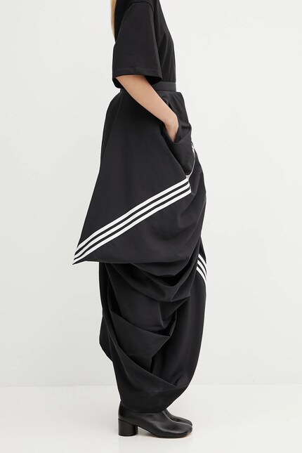 Y-3 skirt Wire black color JV6782 at PRM US