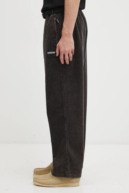 Хлопковые брюки adidas Originals EQT Pant цвет чёрный прямые