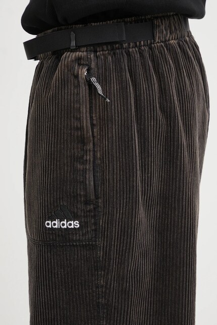 Хлопковые брюки adidas Originals EQT Pant цвет чёрный прямые
