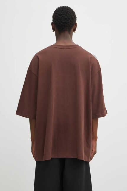 Хлопковая футболка adidas Originals Oversize Tee цвет коричневый с