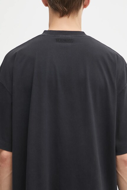 VETEMENTS cotton t-shirt Fuck Regular black color with a print