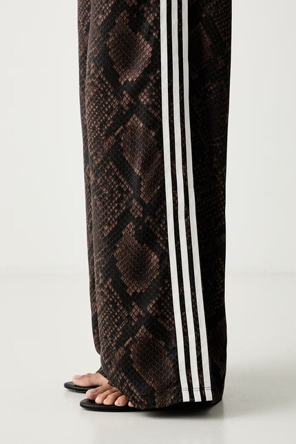 adidas Originals спортивні штани жіночі Satin Snake коричневі high