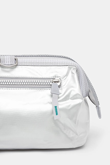 adidas Originals toiletry bag Equipment Washkit silver color JC5993 at PRM US adidas Originals toiletry bag Equipment Washkit silver color JC5993 at PRM US