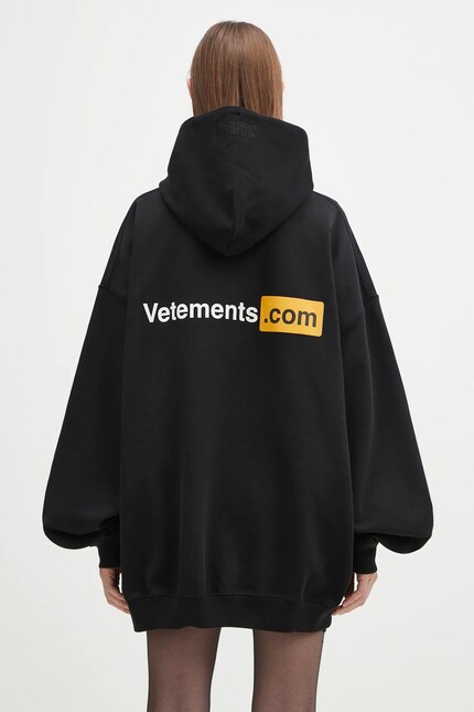 VETEMENTS WANTED フード付き長袖カットソー Кофта VETEMENTS Vetements.Com Oversized цвет чёрный с капюшоном с