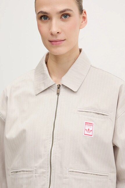 Хлопковая куртка adidas Originals AOP CROP JACKET цвет бежевый