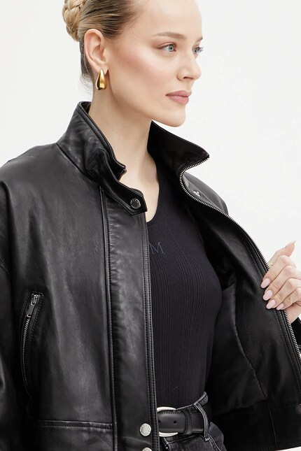 Кожаная куртка Weekend Max Mara цвет чёрный переходная oversize
