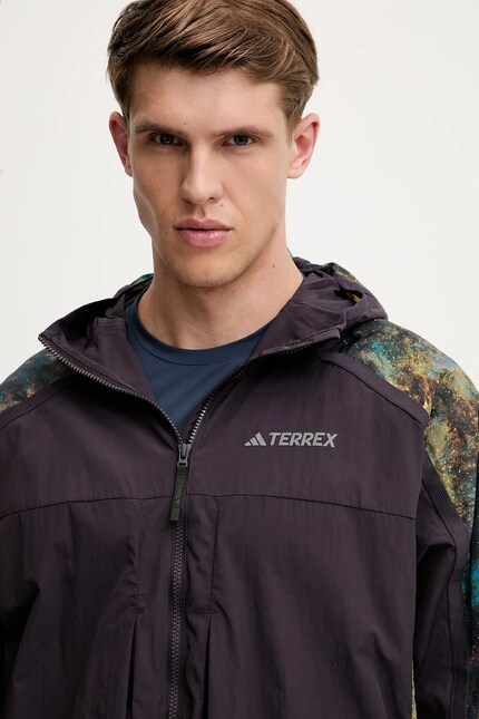 Куртка outdoor adidas TERREX x National Geographic цвет фиолетовый