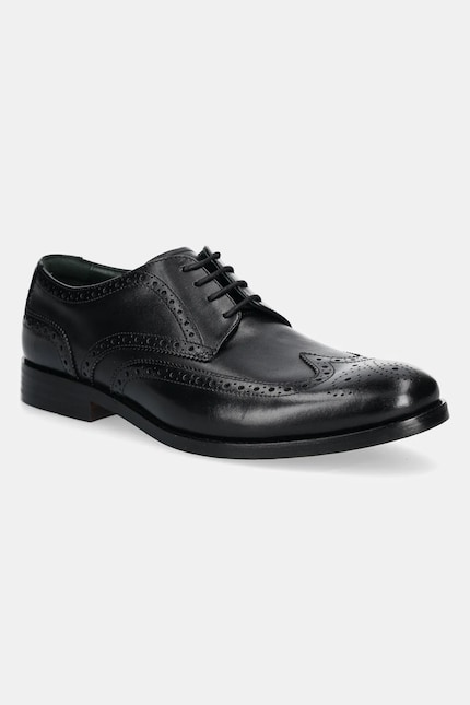 Clarks Originals leather shoes CraftJames Tip men's black color 26178562 at PRM US Clarks Originals leather shoes CraftJames Tip men's black color 26178562 at PRM US