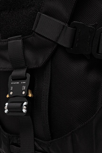 1017 ALYX 9SM スモールミリタリーバックパック 1017 ALYX 9SM backpack Military black color smooth AAMBA0050FA01
