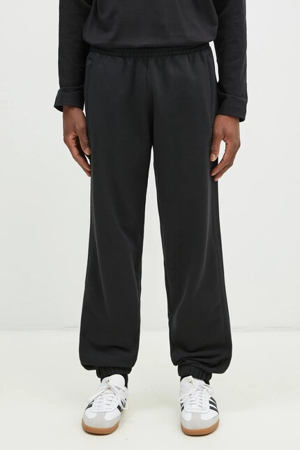 Хлопковые спортивные штаны adidas Originals Essential цвет чёрный