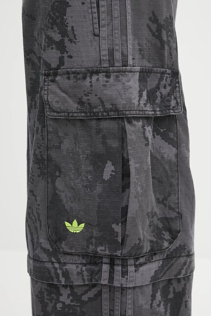 adidas Originals trousers Zipoff Cargo black color KD2253 at PRM US