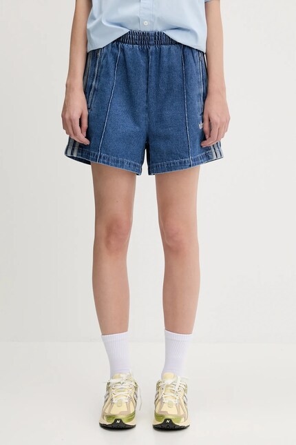 a3063322 Джинсові шорти adidas Originals Firebird жіночі з аплікацією