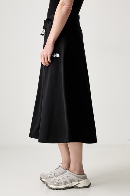 The North Face Twill skirt cotton black plain NF0A8DWYKY41 at PRM US