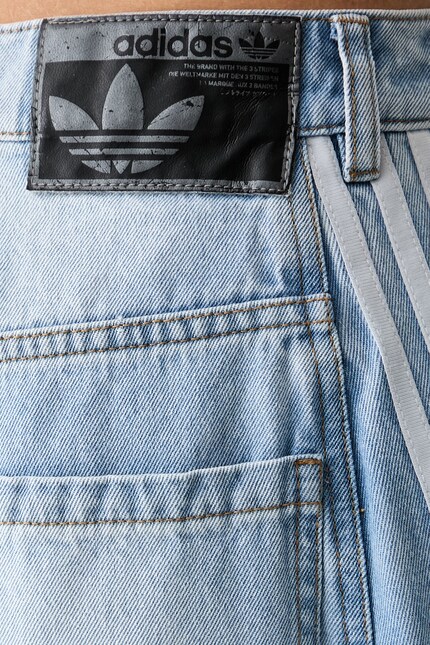 adidas Originals джинсы loose для женщин голубые KY5188 | ANSWEAR.ua