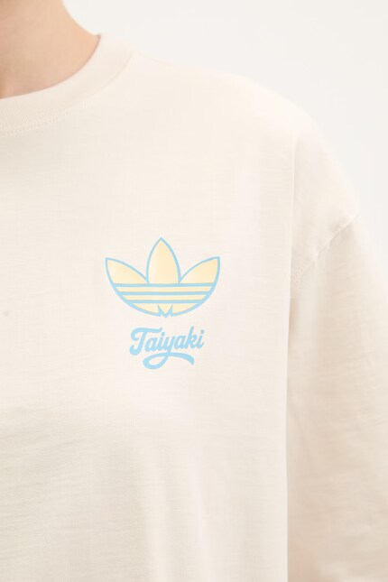 Хлопковая футболка adidas Originals Taiyaki цвет бежевый KY5480