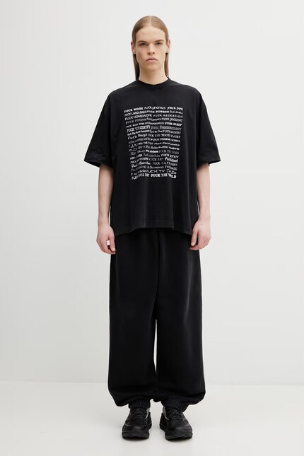 VETEMENTS cotton t-shirt Fuck Everything black color with a print