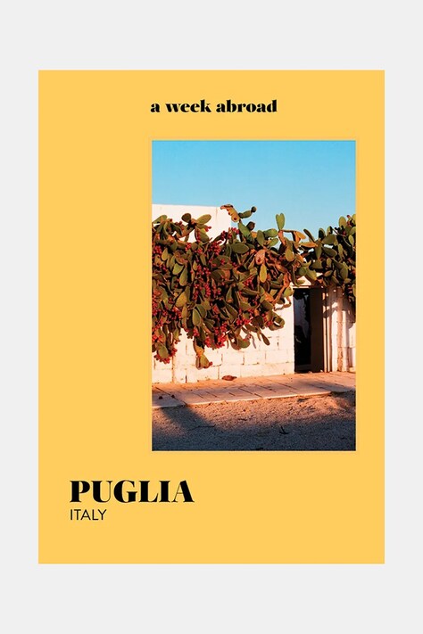 książka A Week Abroad Puglia,English kolor żółty