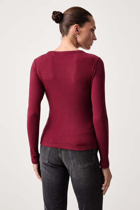 Levi's Longsleeve damski bawełniany z elastanem HAYES LS czerwony 001J4