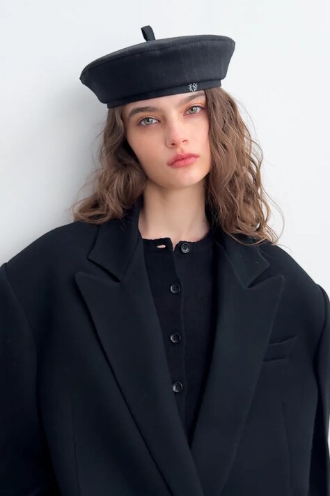 Ruslan Baginskiy beret z dodatkiem wełny kolor czarny BRT033-WP-PLS-PT