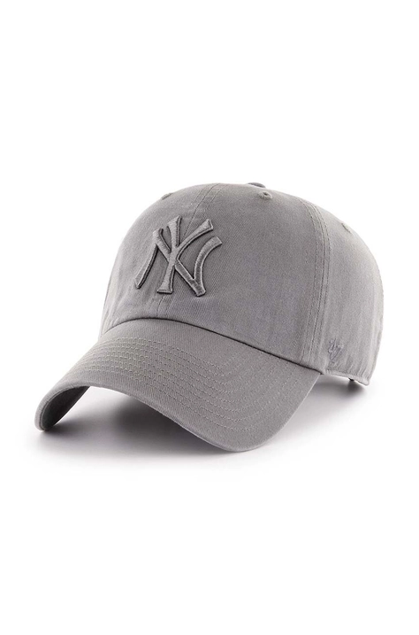 47brand czapka z daszkiem bawełniana MLB New York Yankees kolor szary z aplikacją  B-RGW17GWSNL-DY